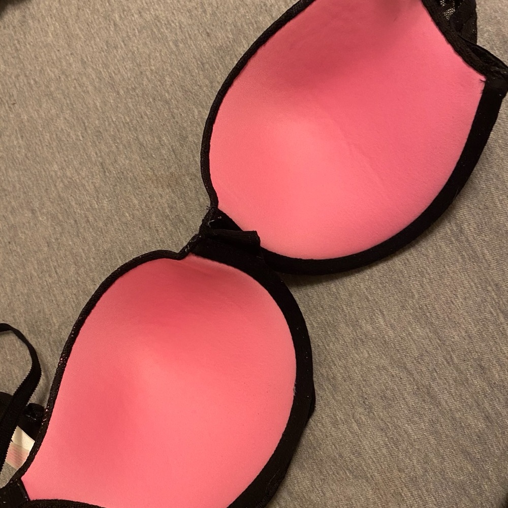 Pink bra - Picture 4 of 4